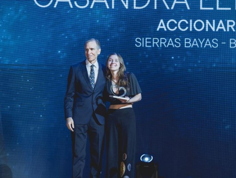 Sierrabayense de 17 aos recibi el premio Abanderados